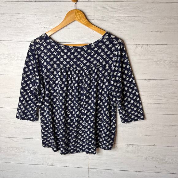 Lucky Brand Top Womens Size Medium Blue & White Geometric with Red Embroidery - Picture 9 of 16